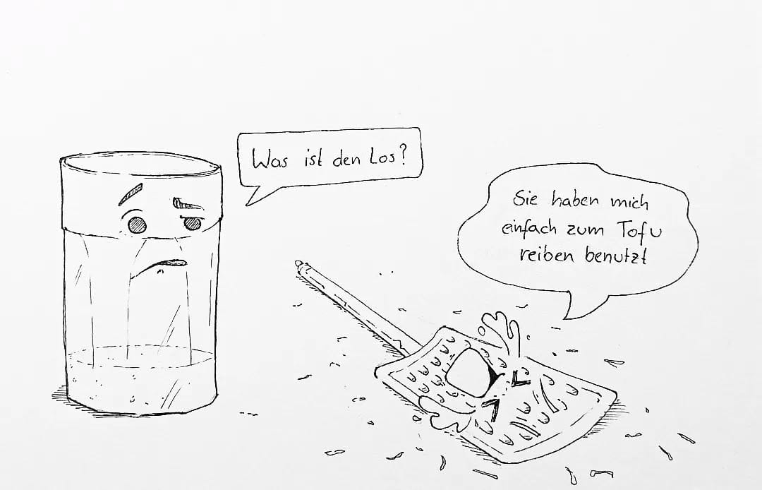 Ich will ja hier keinen #trend lostreten, aber so ein Stück #räuchertofu lässt sich prima als Käseersatz mit einer Reibe verwenden! #kopfprojekt #blog #life #diary #tagebuch #zettelfan #zeichnen #zeichnung #bildchen #skizze #skribble #scribble #kritzelei #comic #drawing #illustration #painting #artbook #sketch #sketchbook #doodle #draft #inkdrawing