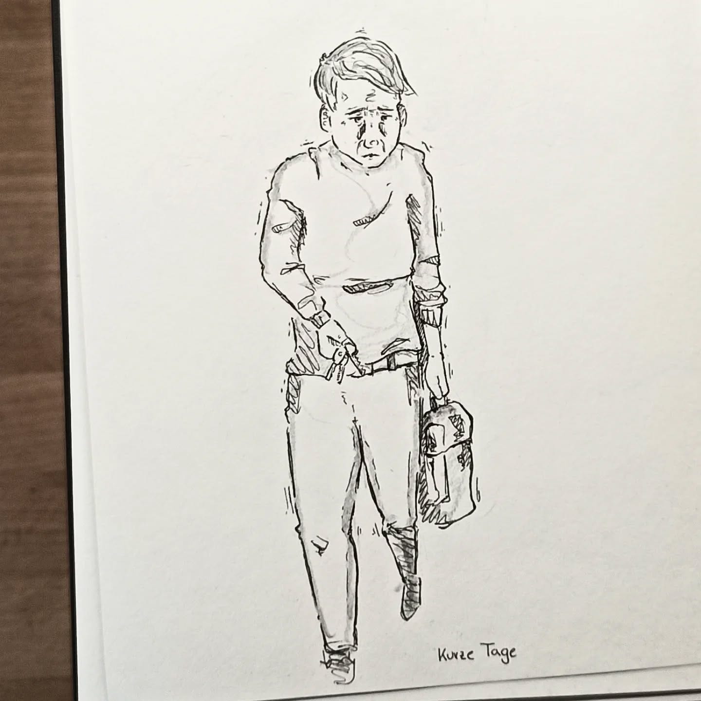 Sprecht mit nach: "kurz bezieht sich auf die Sonnenstunden, nicht auf die Arbeitszeit" ...#kopfprojekt #blog #life #diary #tagebuch #zettelfan #zeichnen #zeichnung #bildchen #skizze #skribble #scribble #kritzelei #comic #drawing #illustration #painting #artbook #sketch #sketchbook #doodle #draft #inkdrawing